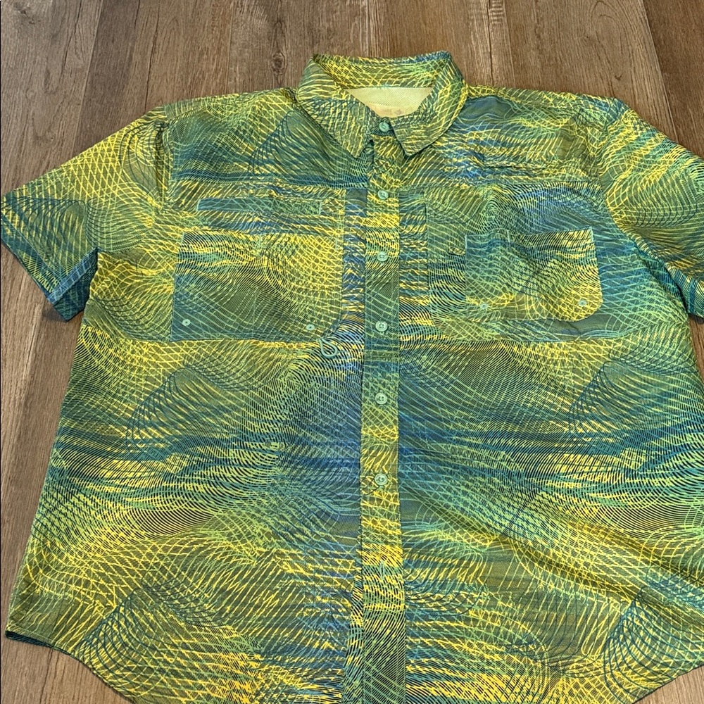 Reel Legends Yellow and Green Wave-Pattern Short Sleeve Button-Down